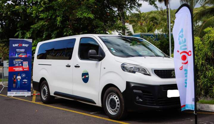 Transfert aéroport par minibus La Réunion